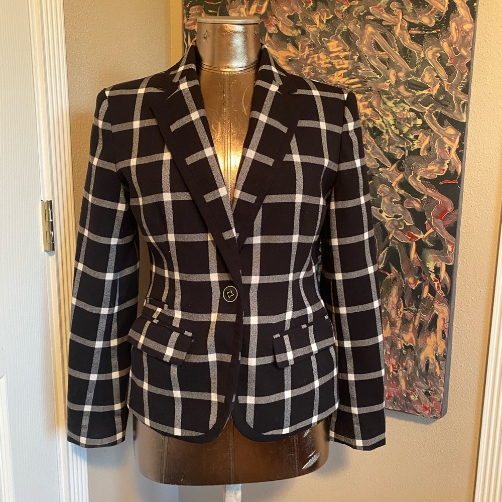 Merona brand black and white blazer size 8
